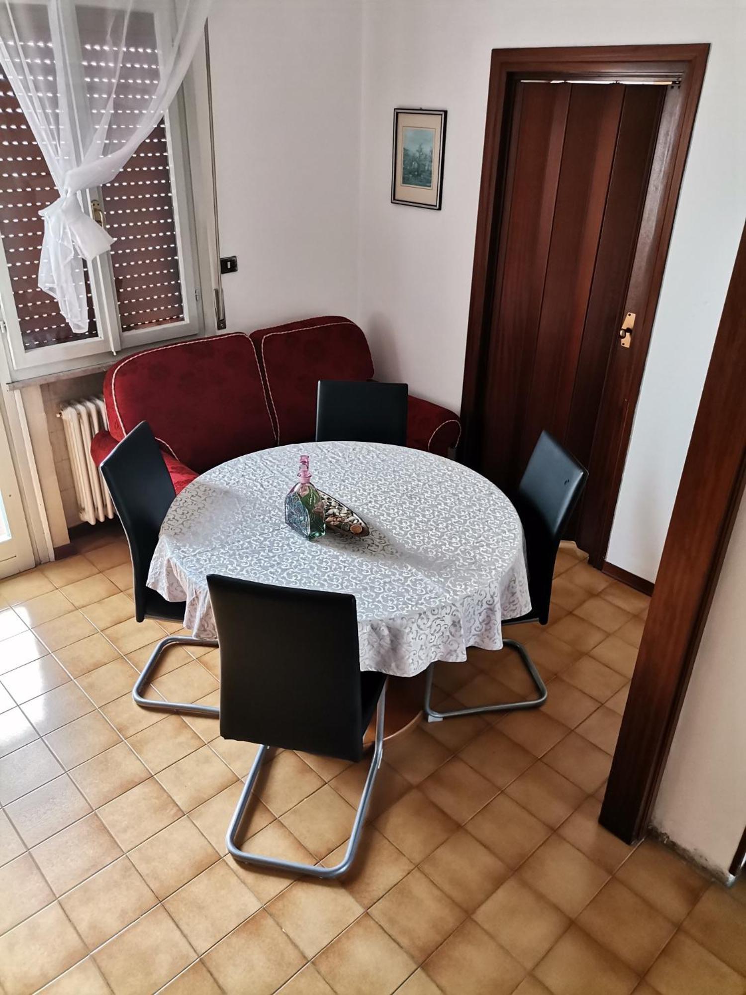 Ampia Camera Con Balcone Privato Pordenone Exterior photo